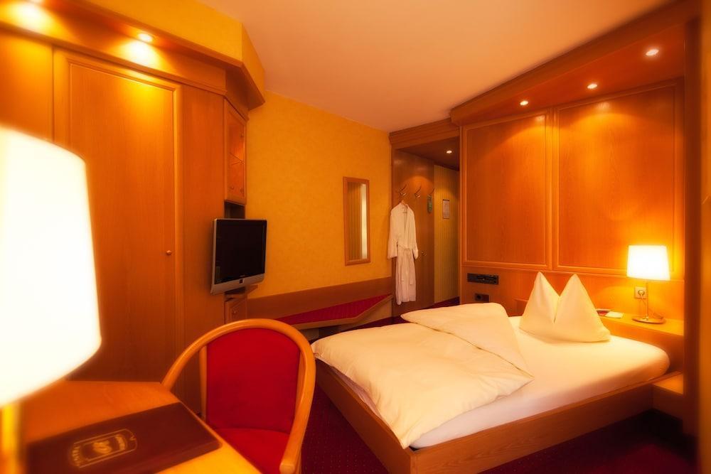 Hotel Azenberg Stuttgart Kültér fotó