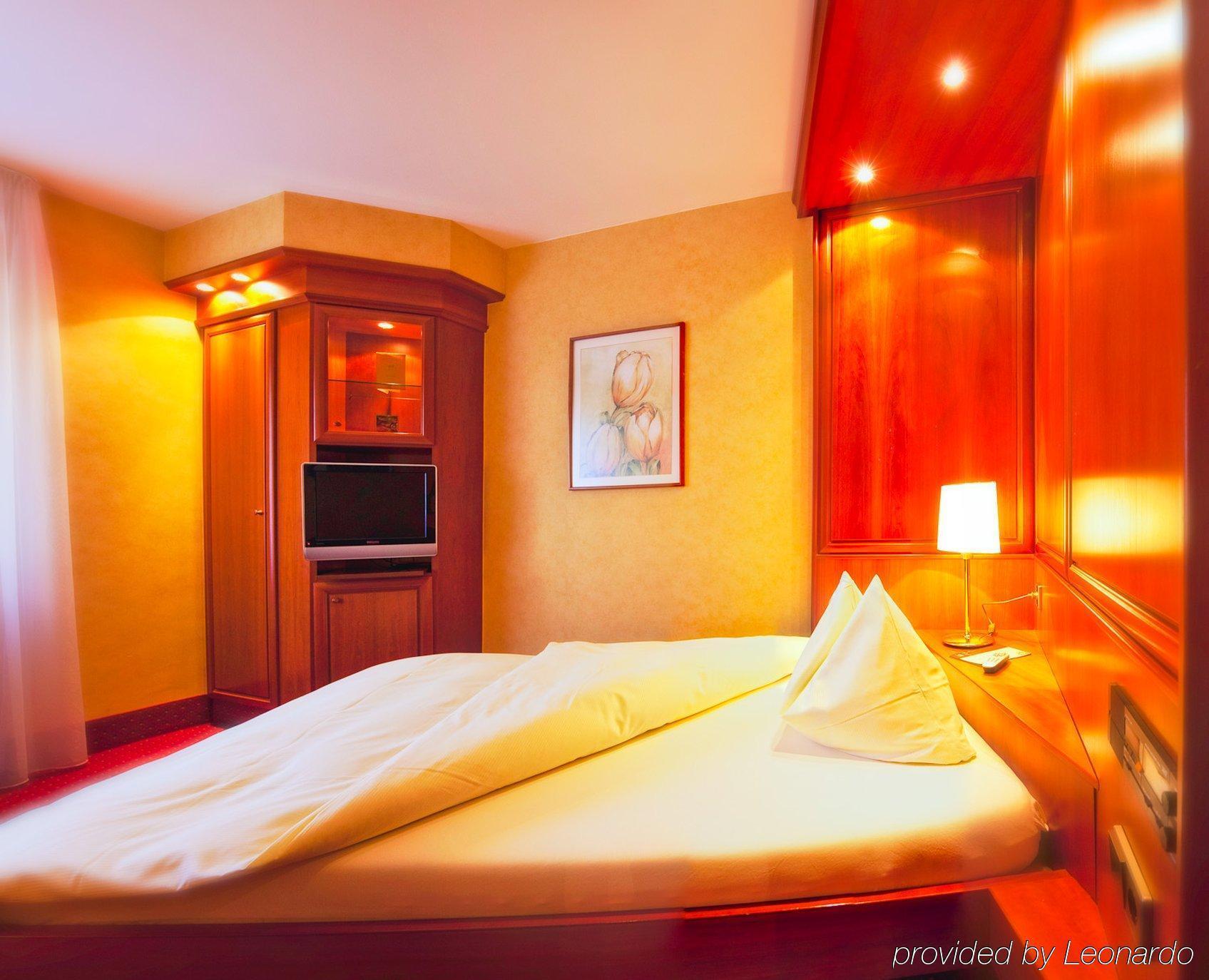 Hotel Azenberg Stuttgart Kültér fotó